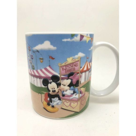 Disney Amusement Park Coffee Mug Kissing Booth Mickey Minnie‎ Goofy Donald Duck - Picture 1 of 6
